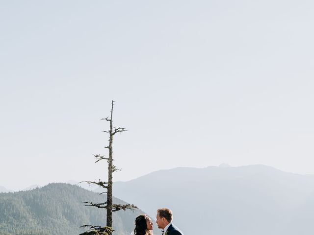 Jason and Kim&apos;s wedding in Squamish, British Columbia 211