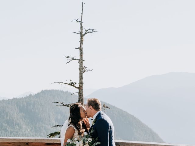 Jason and Kim&apos;s wedding in Squamish, British Columbia 212