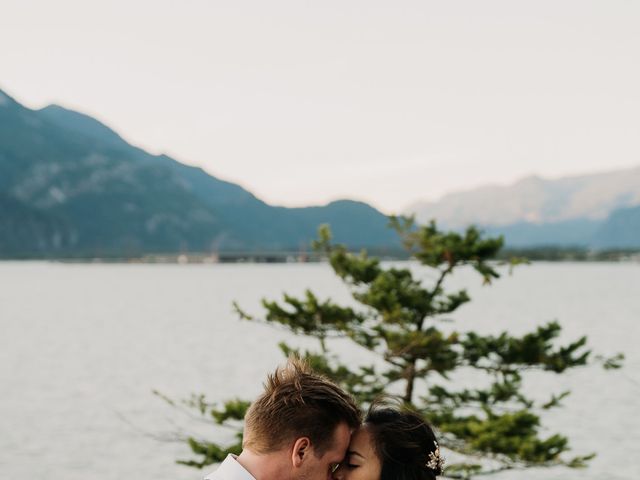 Jason and Kim&apos;s wedding in Squamish, British Columbia 231