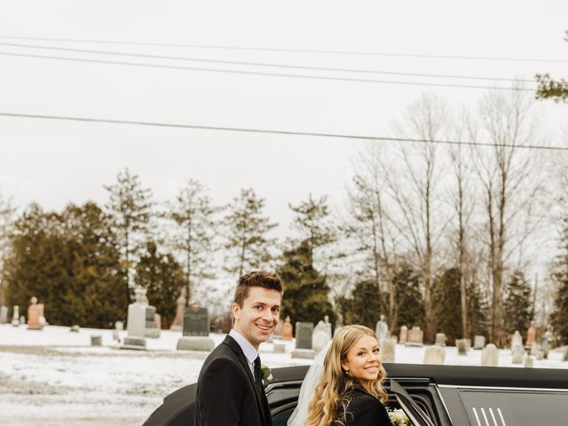 Tyler and Jenna&apos;s wedding in Stouffville, Ontario 44