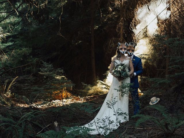 Jack and Emily&apos;s wedding in Bowen Island, British Columbia 55