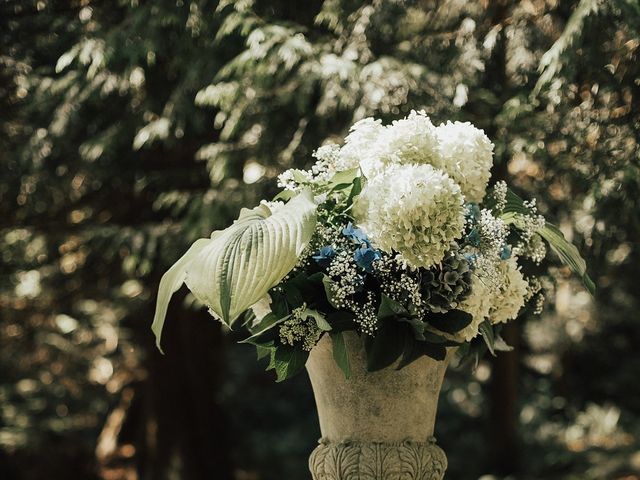 Jack and Emily&apos;s wedding in Bowen Island, British Columbia 77