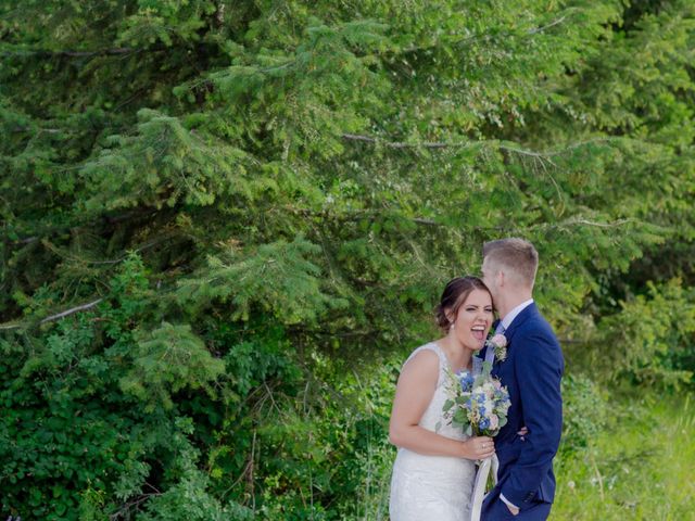 Will and Jess&apos;s wedding in Vernon, British Columbia 42