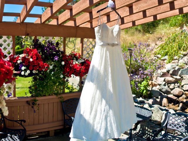 Scott and Megan's wedding in Vernon, British Columbia 7