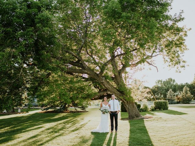 Peter and Jenn&apos;s wedding in Winnipeg, Manitoba 43