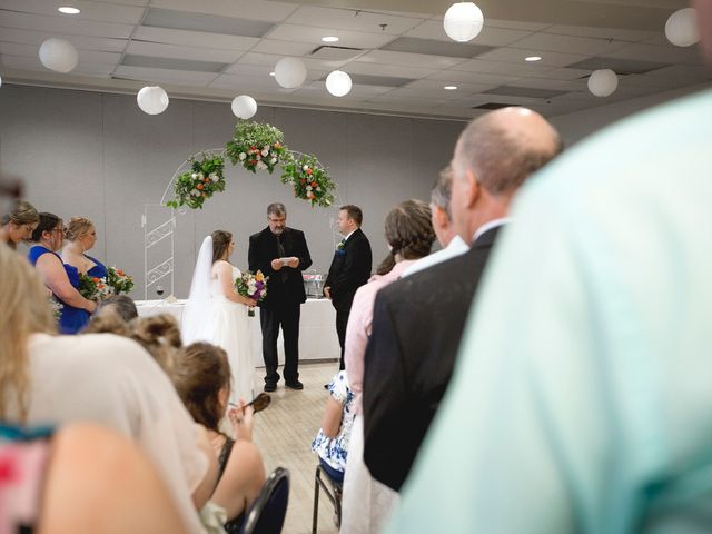 Sean and Stephanie&apos;s wedding in Edmonton, Alberta 25