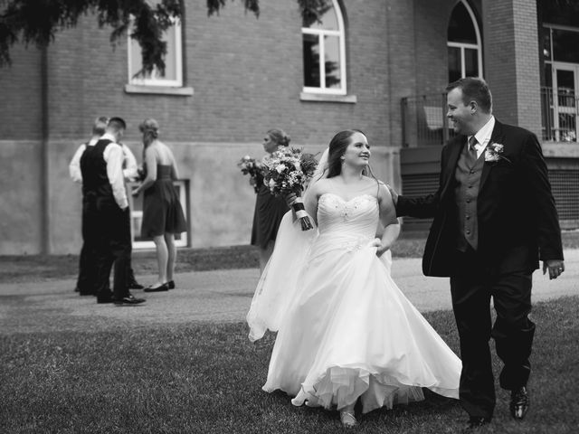 Sean and Stephanie&apos;s wedding in Edmonton, Alberta 44