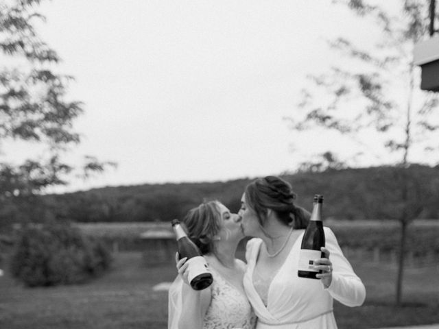 Shelby and Haley's wedding in Beamsville, Ontario 25