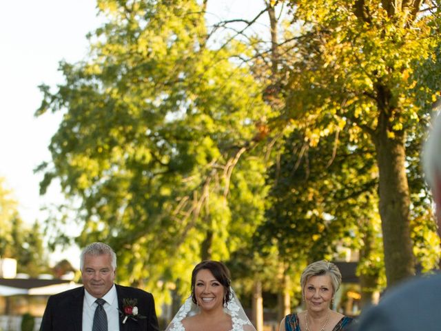 Daniel and Jamie&apos;s wedding in Hamilton, Ontario 15