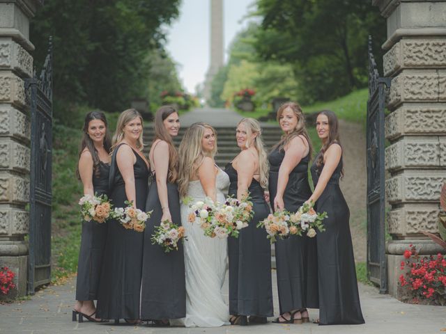 Andy and Lindsey&apos;s wedding in Niagara on the Lake, Ontario 10