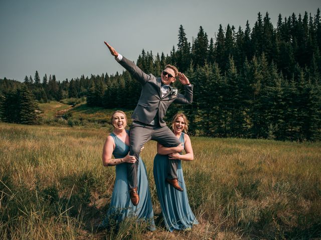 Mackenzie and Sarah&apos;s wedding in Edmonton, Alberta 44