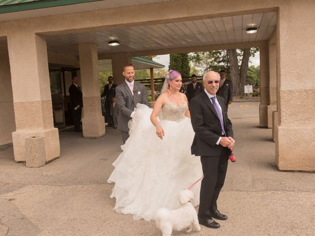 Danielle and Jared&apos;s wedding in Winnipeg, Manitoba 39