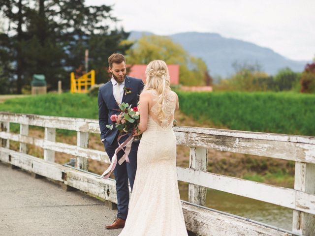Daniel and Maddy&apos;s wedding in Chilliwack, British Columbia 19