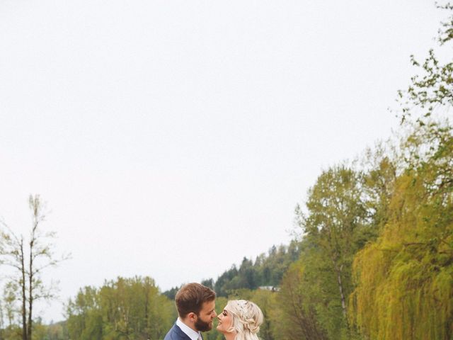 Daniel and Maddy&apos;s wedding in Chilliwack, British Columbia 23