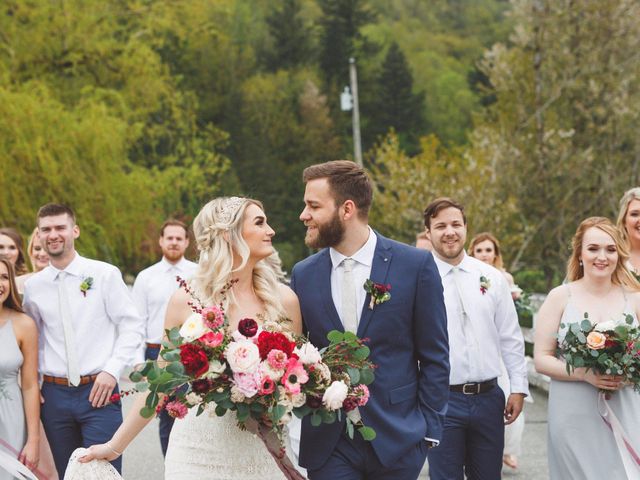 Daniel and Maddy&apos;s wedding in Chilliwack, British Columbia 30
