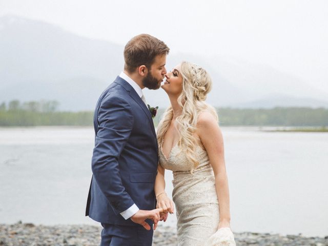 Daniel and Maddy&apos;s wedding in Chilliwack, British Columbia 49