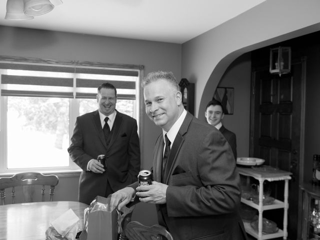 Heather and Jeff's wedding in Winnipeg, Manitoba 10
