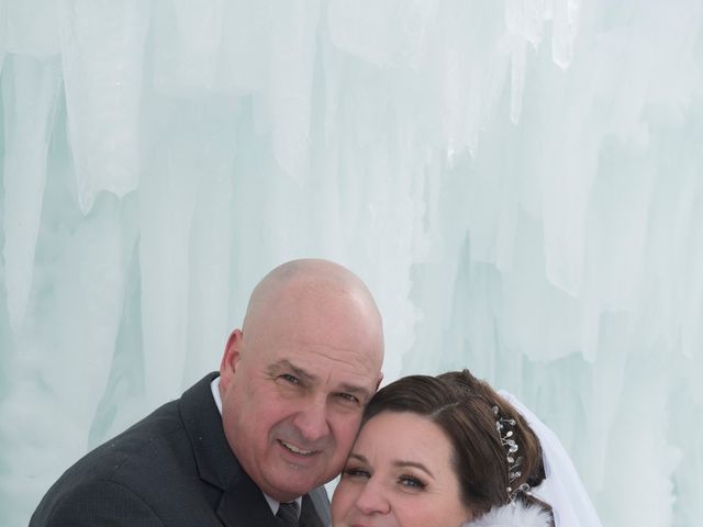 Heather and Jeff's wedding in Winnipeg, Manitoba 39