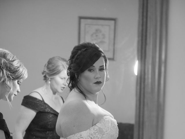 Kendall and Joel&apos;s wedding in Niverville, Manitoba 27