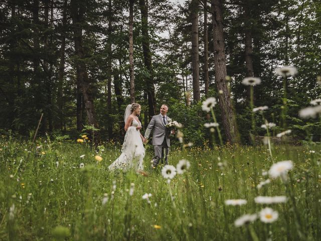 Angela and Rodger's wedding in Hope, British Columbia 54
