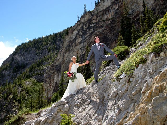 Craig and Dani&apos;s wedding in Banff, Alberta 16