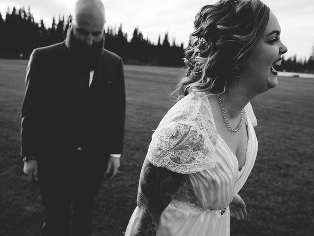 Dustin and Leslie&apos;s wedding in Bragg Creek, Alberta 11