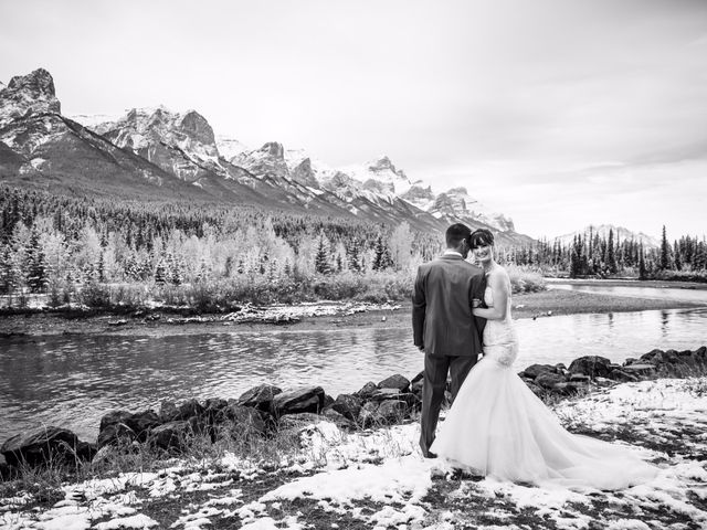 Zack and Laura&apos;s wedding in Canmore, Alberta 43