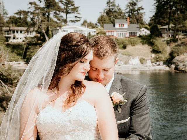 Laura and Logan&apos;s wedding in Victoria, British Columbia 12