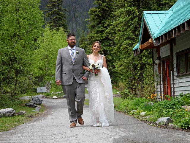 Ethan and Eryn&apos;s wedding in Banff, Alberta 7