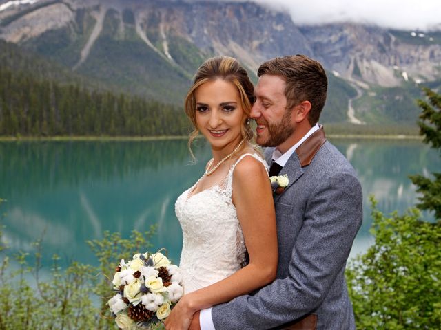 Ethan and Eryn&apos;s wedding in Banff, Alberta 11