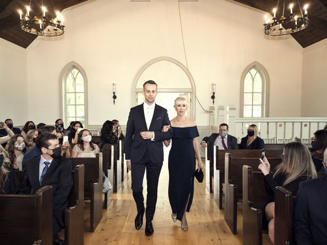 Kris and Kristin&apos;s wedding in Kleinburg, Ontario 43