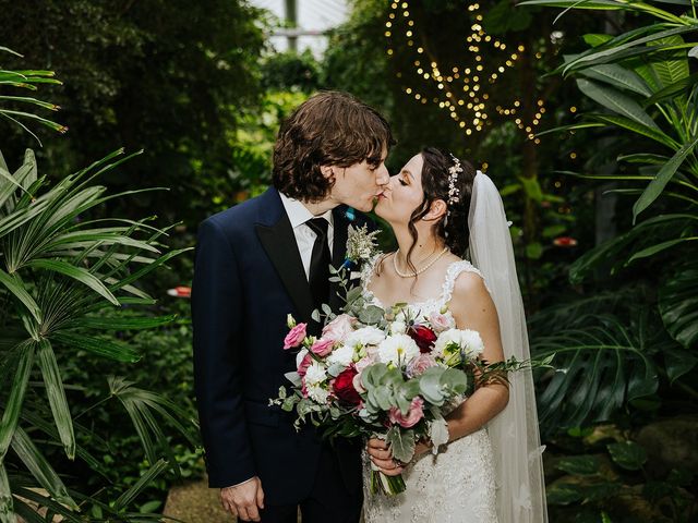 Dylan and Rachael&apos;s wedding in Cambridge, Ontario 9