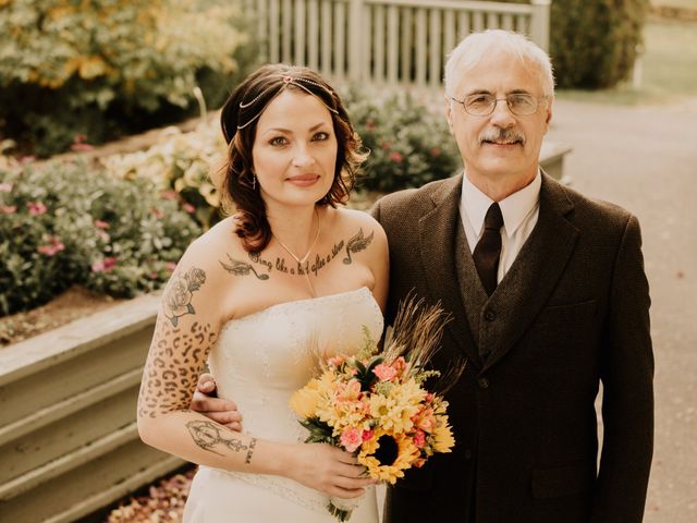 Chris and Sarah&apos;s wedding in Thunder Bay, Ontario 16