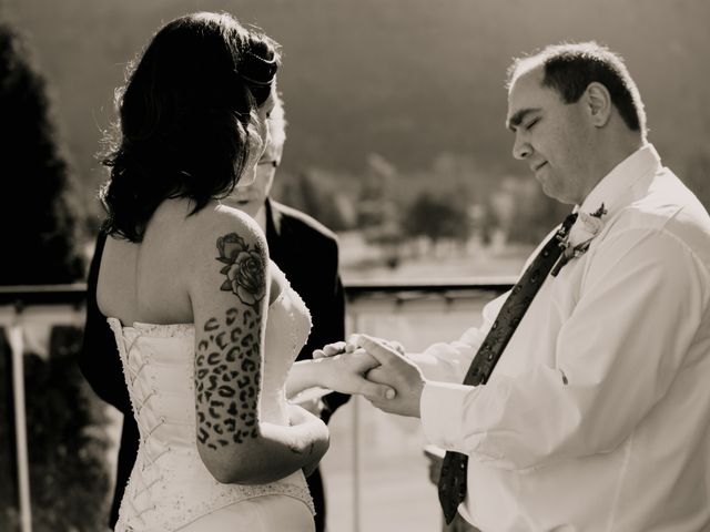Chris and Sarah&apos;s wedding in Thunder Bay, Ontario 46