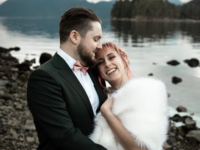 Brennan and Amy&apos;s wedding in Egmont, British Columbia 8
