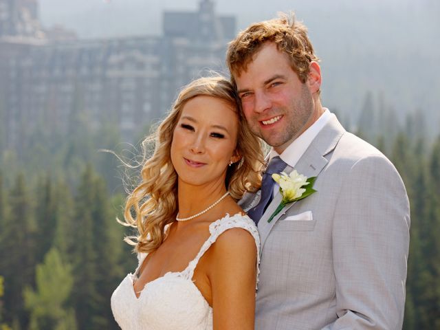 John and Jessica&apos;s wedding in Banff, Alberta 17