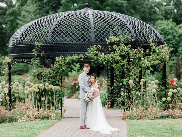 Trevor Hilton and Lily Leung&apos;s wedding in Burlington, Ontario 76