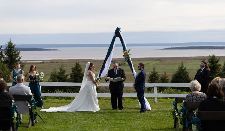 Nicolas and Jessica 's wedding in Hopewell Hill, New Brunswick