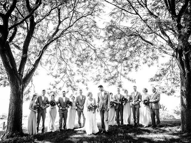 Kristen and Jarad&apos;s wedding in Sarnia, Ontario 21