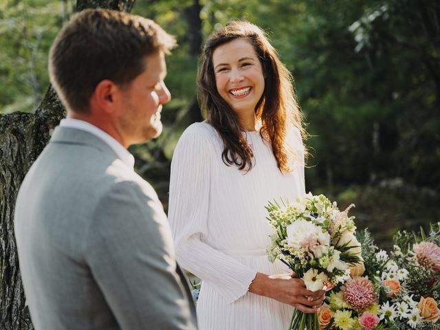 Elena and Dan&apos;s wedding in Parry Sound, Ontario 13