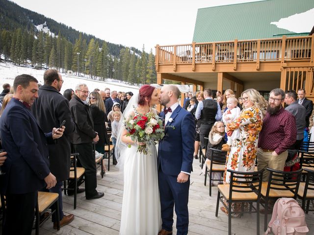 Lindsey and Guy&apos;s wedding in Banff, Alberta 19