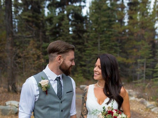 Melanie and Joel&apos;s wedding in Banff, Alberta 15