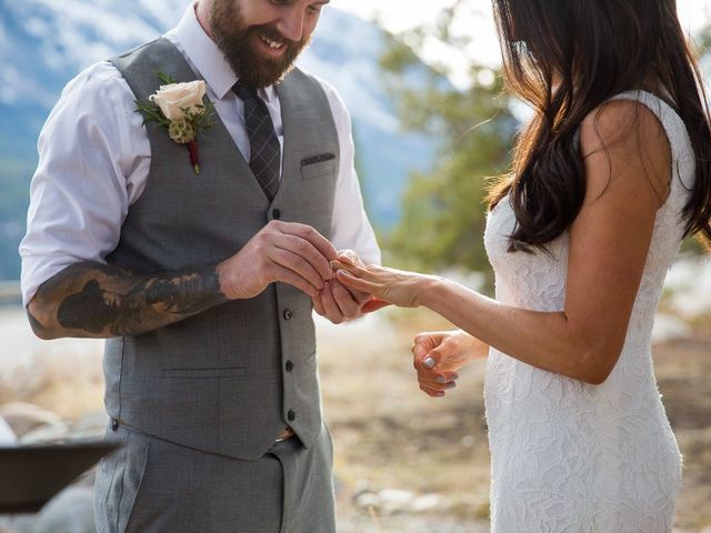 Melanie and Joel&apos;s wedding in Banff, Alberta 23