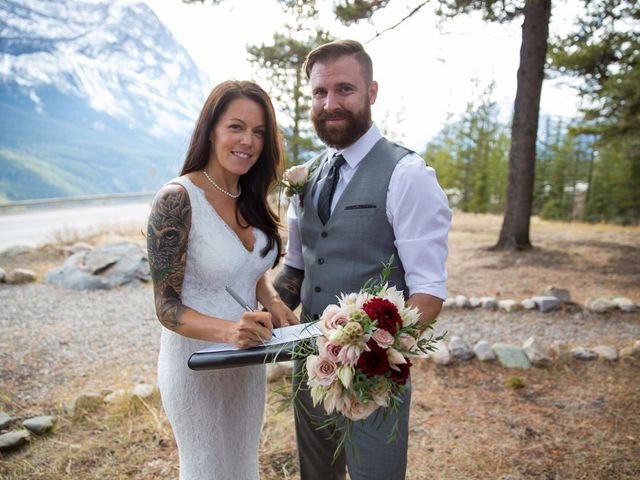 Melanie and Joel&apos;s wedding in Banff, Alberta 26