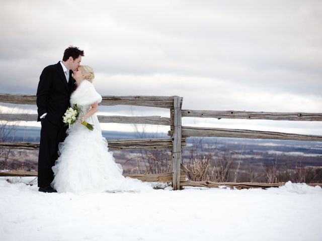 Glenn and Crystal&apos;s wedding in Blue Mountains, Ontario 42