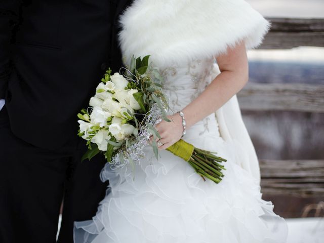 Glenn and Crystal&apos;s wedding in Blue Mountains, Ontario 43