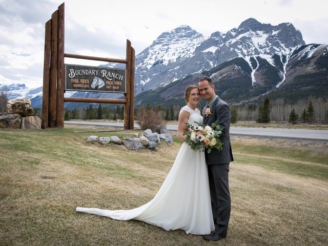 Shevaun and Craig&apos;s wedding in Kananaskis, Alberta 35