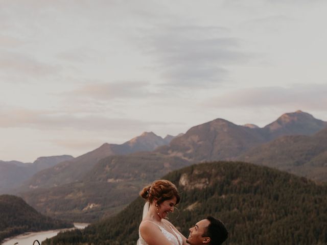 Greg and Emma&apos;s wedding in Hope, British Columbia 4