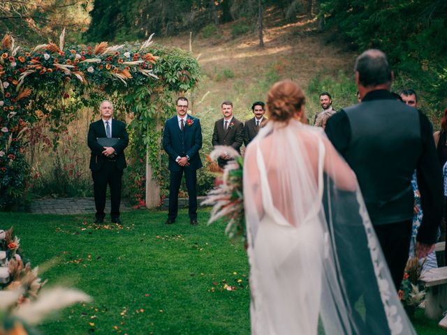 Dylan and Sydney's wedding in Salmon Arm, British Columbia 15