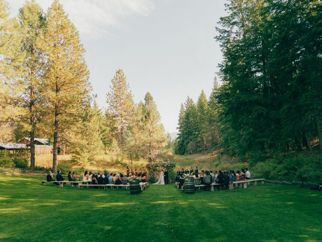 Dylan and Sydney's wedding in Salmon Arm, British Columbia 21